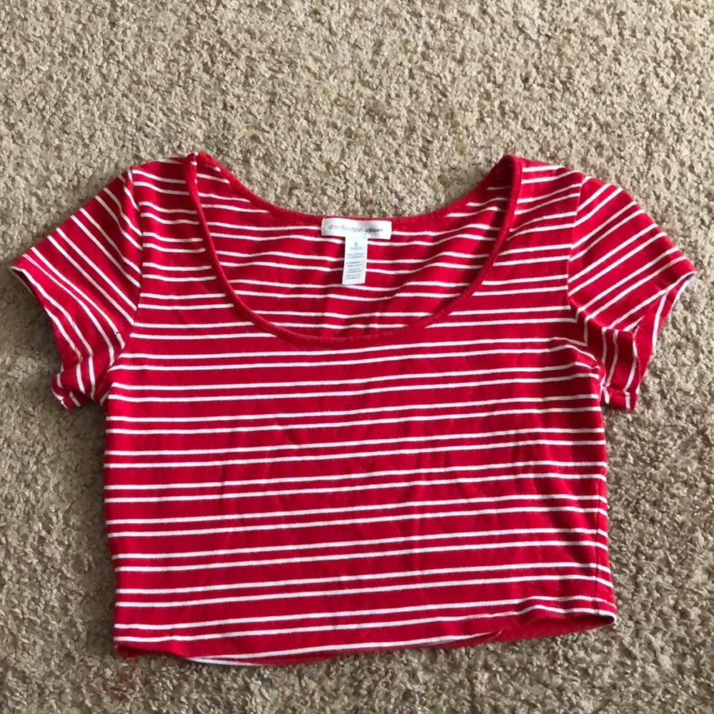 Cropped tee